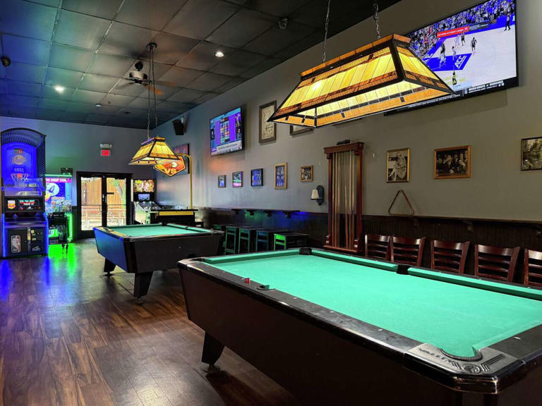 Hill Country pizza haven is slicing up affordable pies in charming ...