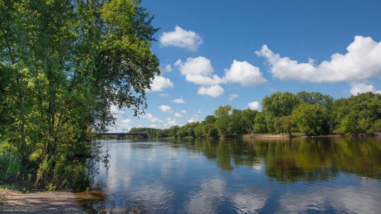 In 1812, a powerful earthquake made the Mississippi River flow ...