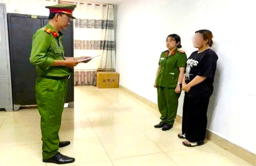 Bé 4 tuổi tử vong sau cái tát của mẹ
