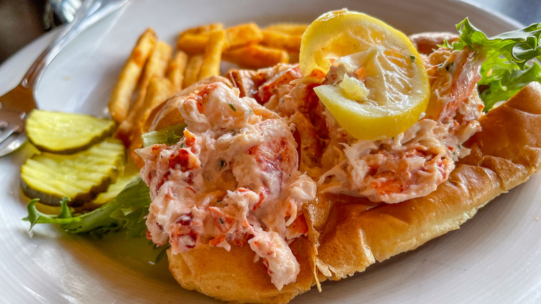 Maine's Unofficial 'Lobster Crawl' Is A Delicious Coastal Trail Through Scenic Towns And Seafood Shacks