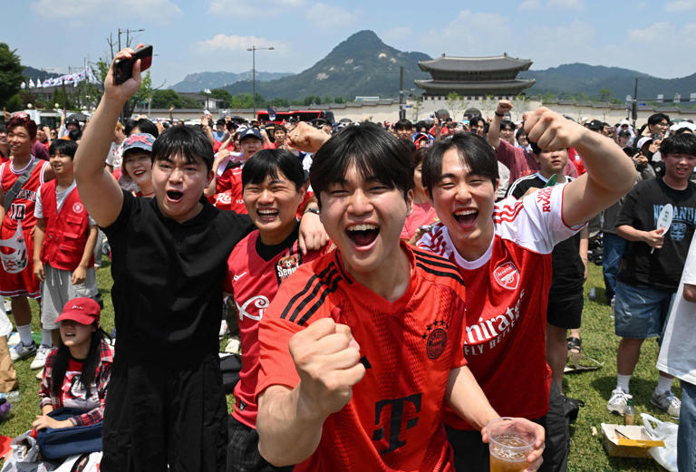En direct - Coupe du monde, jour 2 : départ en fanfare pour le Mexique et la Corée du Sud, Vidéo