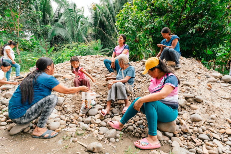 In Ecuador, an Indigenous community goes thirsty despite its two rivers