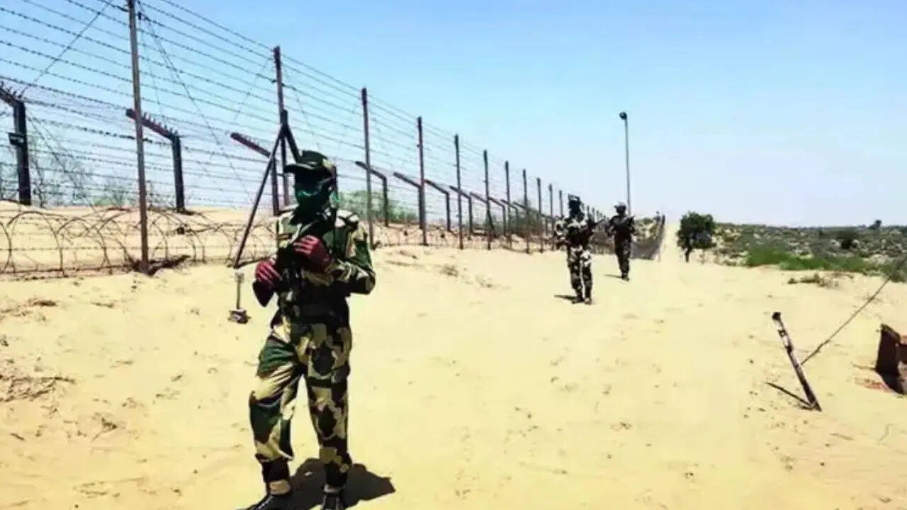 Suspected ISI spy detained in Jaisalmer border area; payment deposits ...