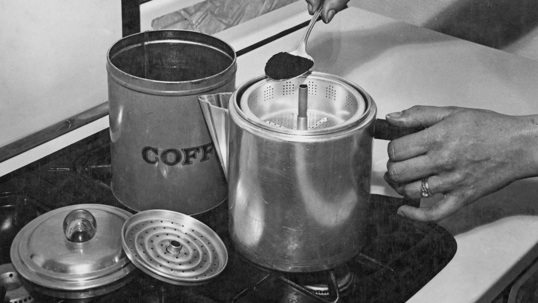 18 memorable 1970s kitchen trends and tools