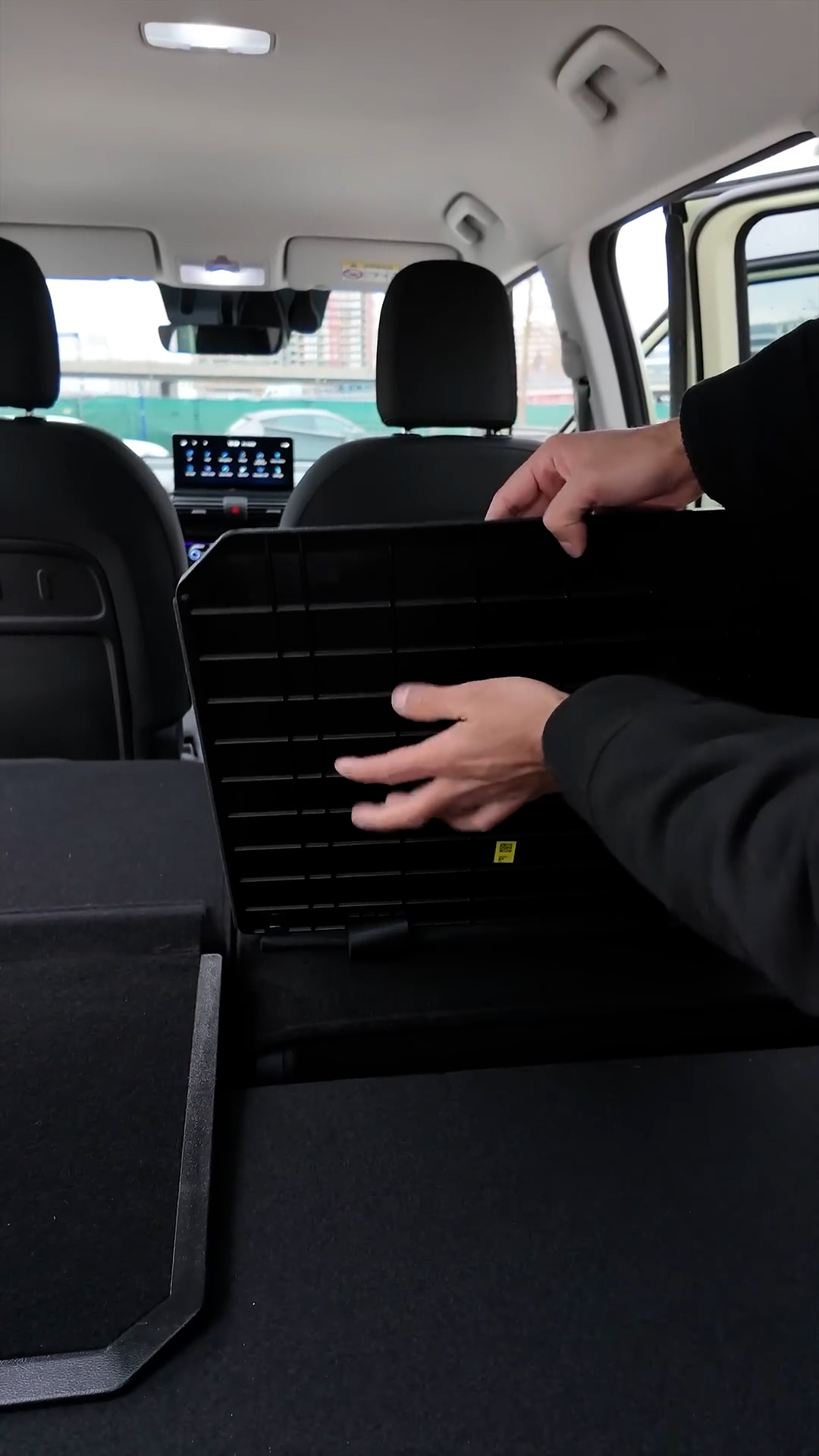 Simple feature that changes how the trunk works
