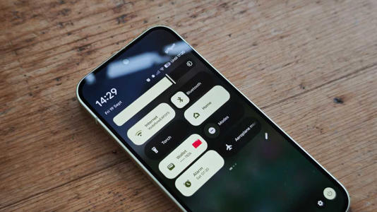 7 quick ways to make your phone battery last longer