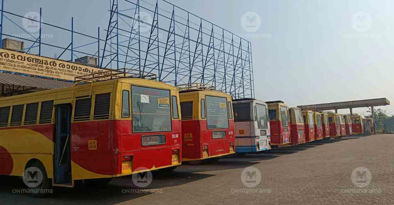 KSRTC free travel for women to cost Kerala govt ₹2 crore a day; buses ...