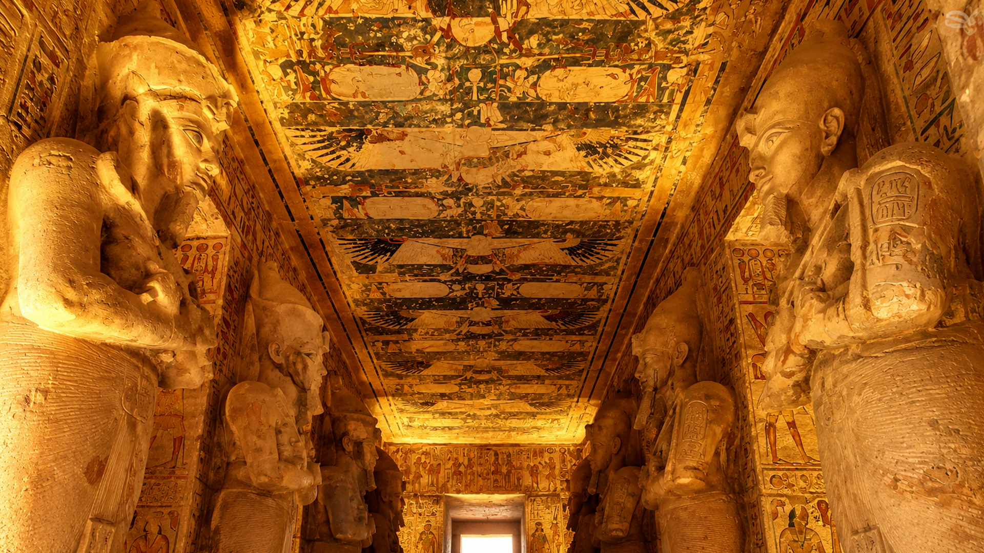 Was Abu Simbel built to influence visitors?