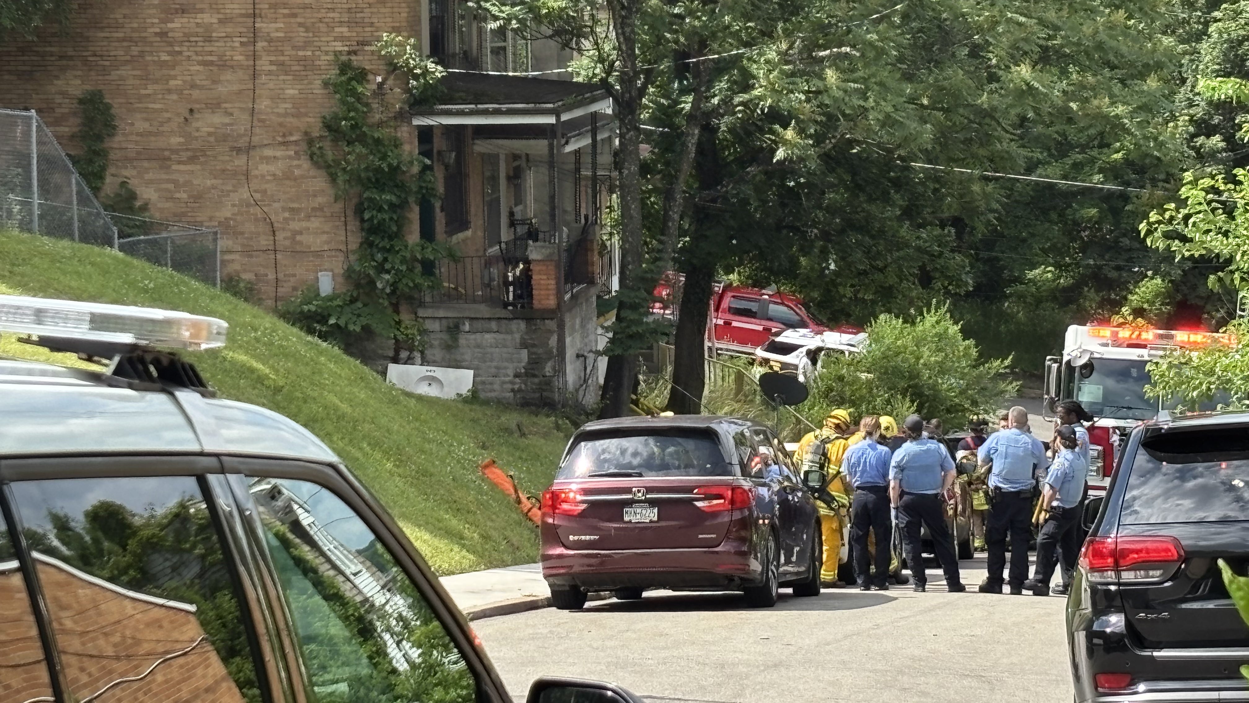 SWAT on scene of man barricaded inside home in Pittsburgh’s Homewood ...