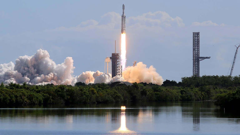 A SpaceX rocket