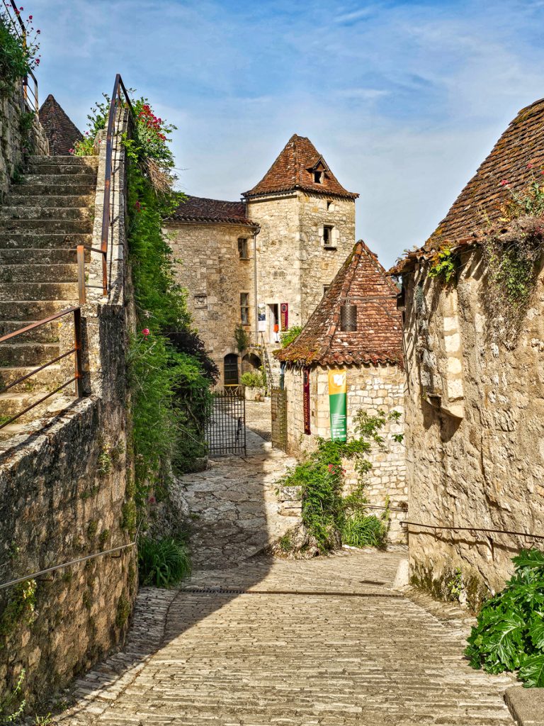10 Ridiculously Picturesque Villages in Southwest France