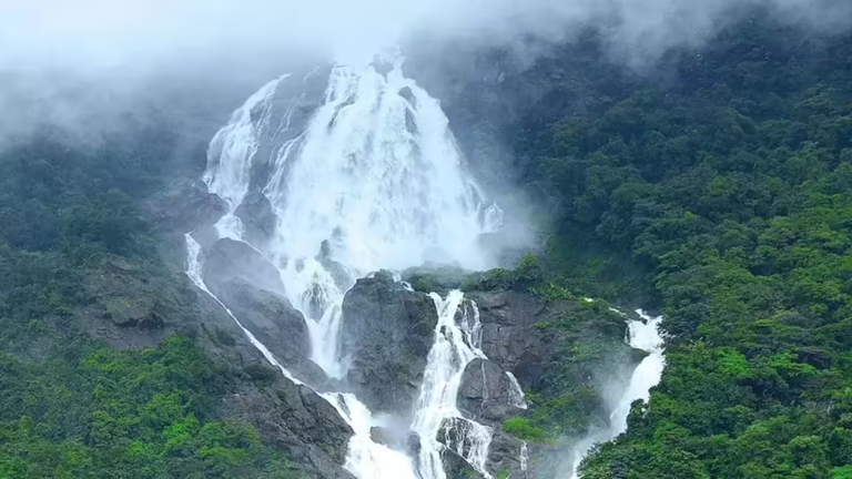 10 most beautiful monsoon waterfalls in India you must visit this rainy ...