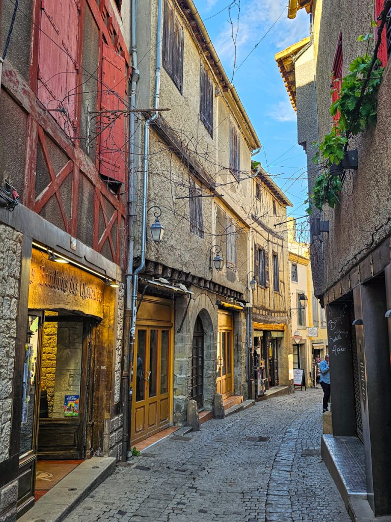10 Ridiculously Picturesque Villages in Southwest France