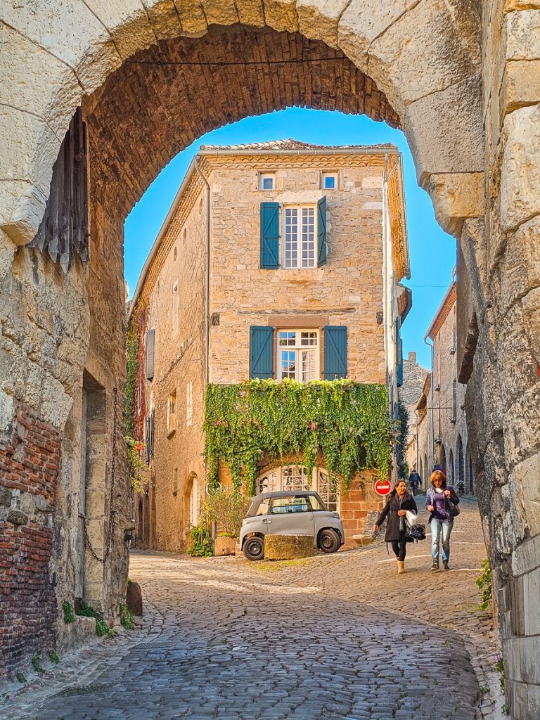 10 Ridiculously Picturesque Villages in Southwest France
