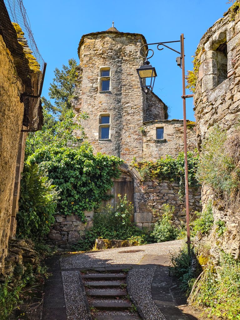 10 Ridiculously Picturesque Villages in Southwest France