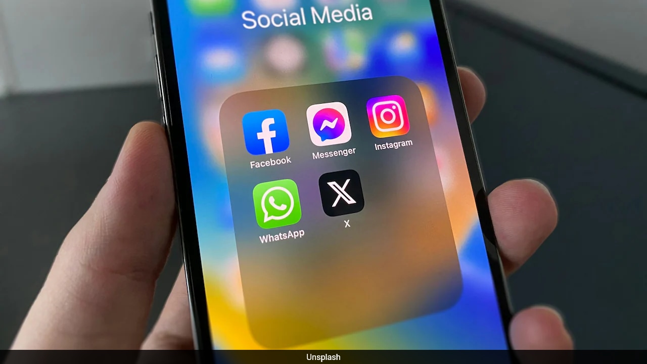 Instagram, Facebook and WhatsApp suffer widespread outage as Meta ...