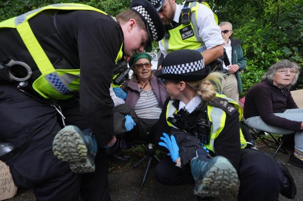 72-arrested-in-palestine-action-protest-outside-woolwich-crown-court
