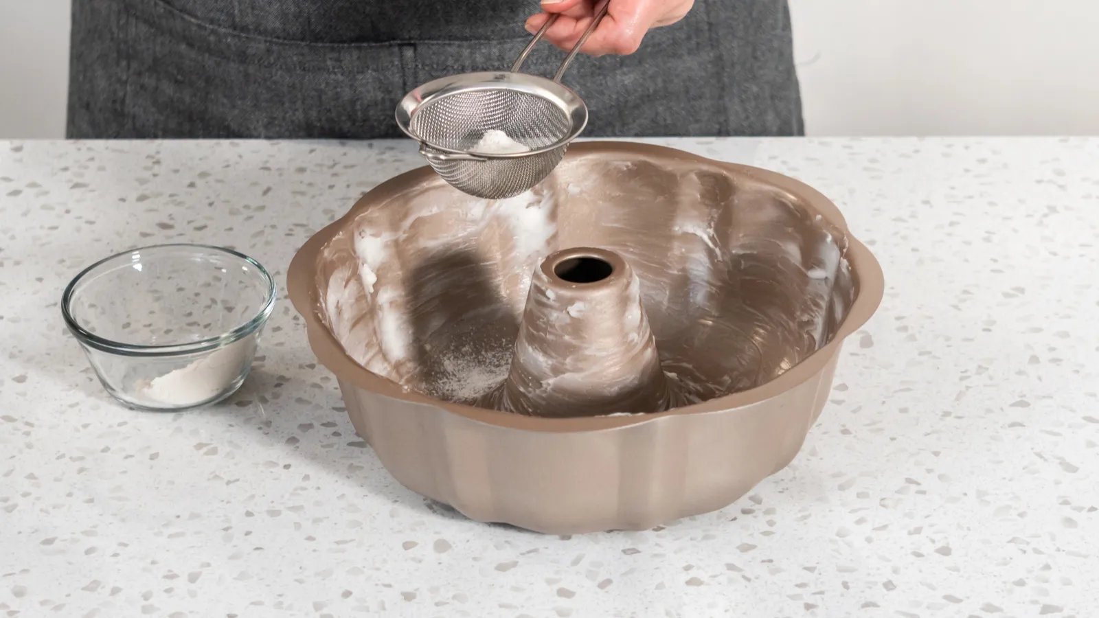 12 bundt cake traps that can ruin a simple recipe