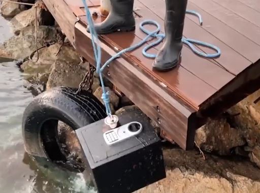 Heavy lifting! How we pulled a safe from the depths!