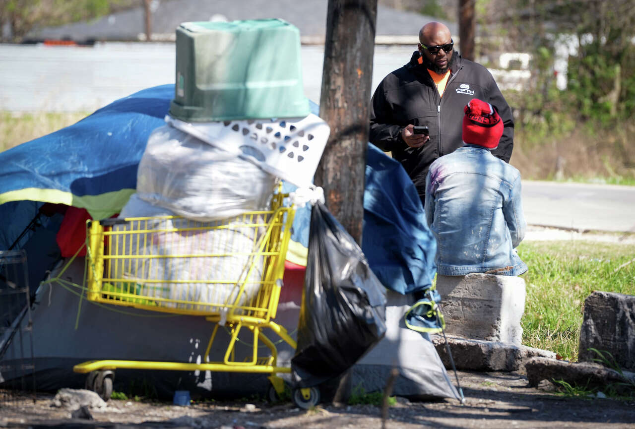 Houston's homelessness strategy faces a test. So far, the numbers are ...