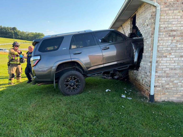 Unoccupied SUV crashes into Hamblen County home, displacing family