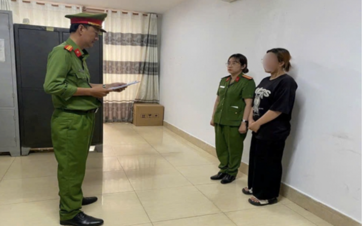 Bắt giam người mẹ đánh con 4 tuổi dẫn đến tử vong