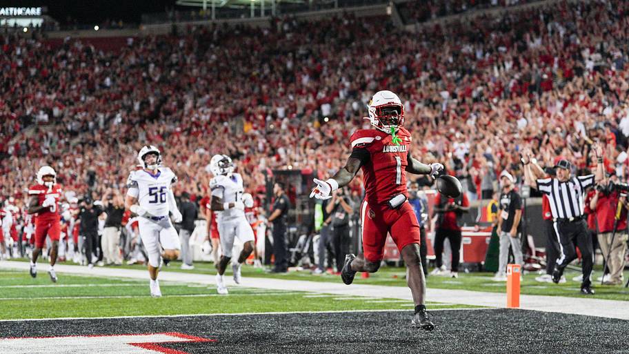 Two Louisville football stars earn huge recognition ahead of 2026 season