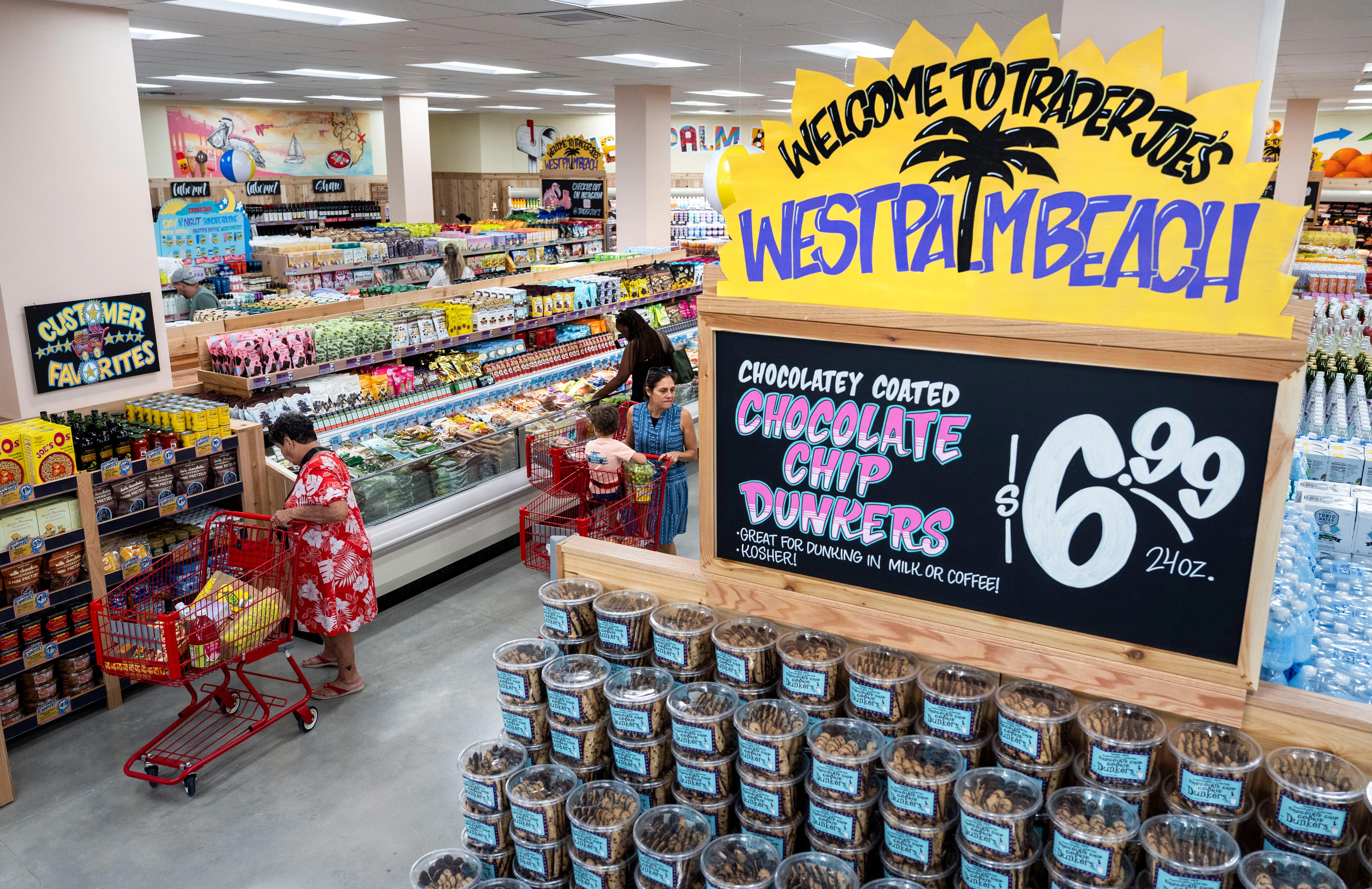 Trader Joe's is finally here in West Palm. See photos from opening day