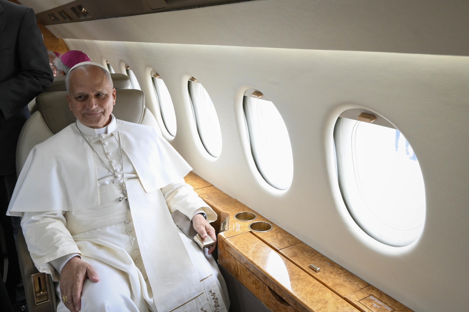 Despega hacia Roma el avión del Ejército del Aire que traslada al papa ...
