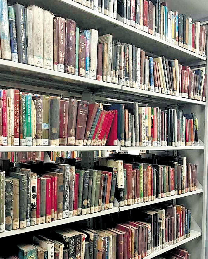 Public libraries turn into exam prep for students