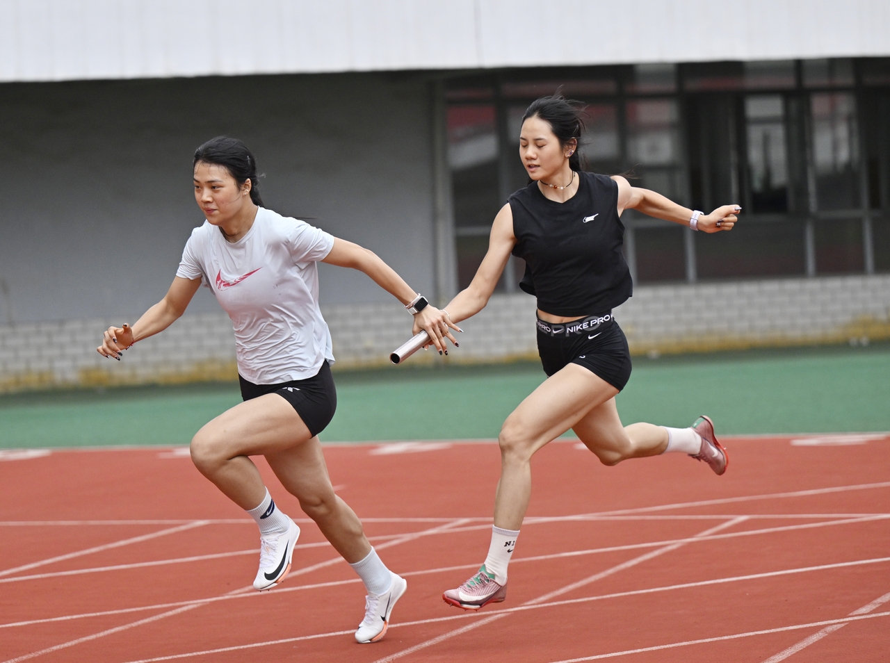 从安福小操场到亚洲之巅 专访江西跨栏女孩张可依