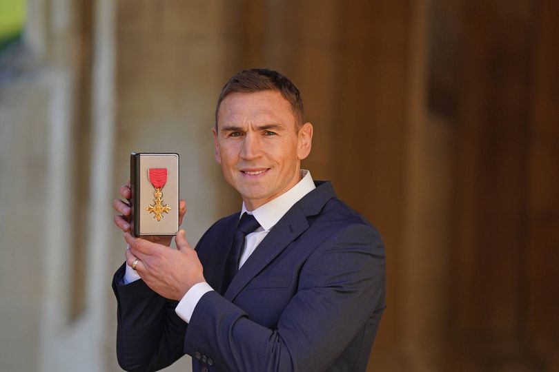 Kevin Sinfield knighted as Rob Burrow's wife issues fitting seven-word ...