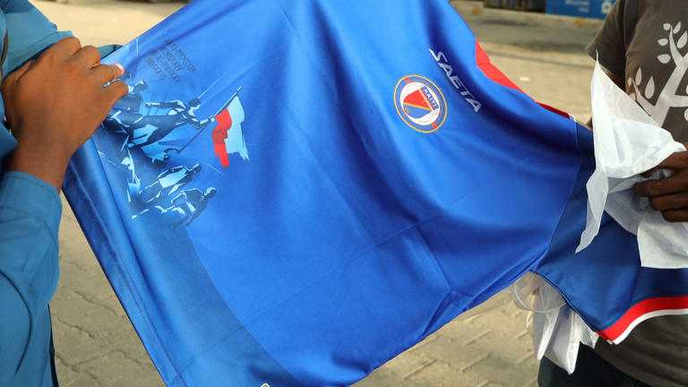 Haití modifica el diseño de su camiseta para el Mundial tras pedido de la FIFA