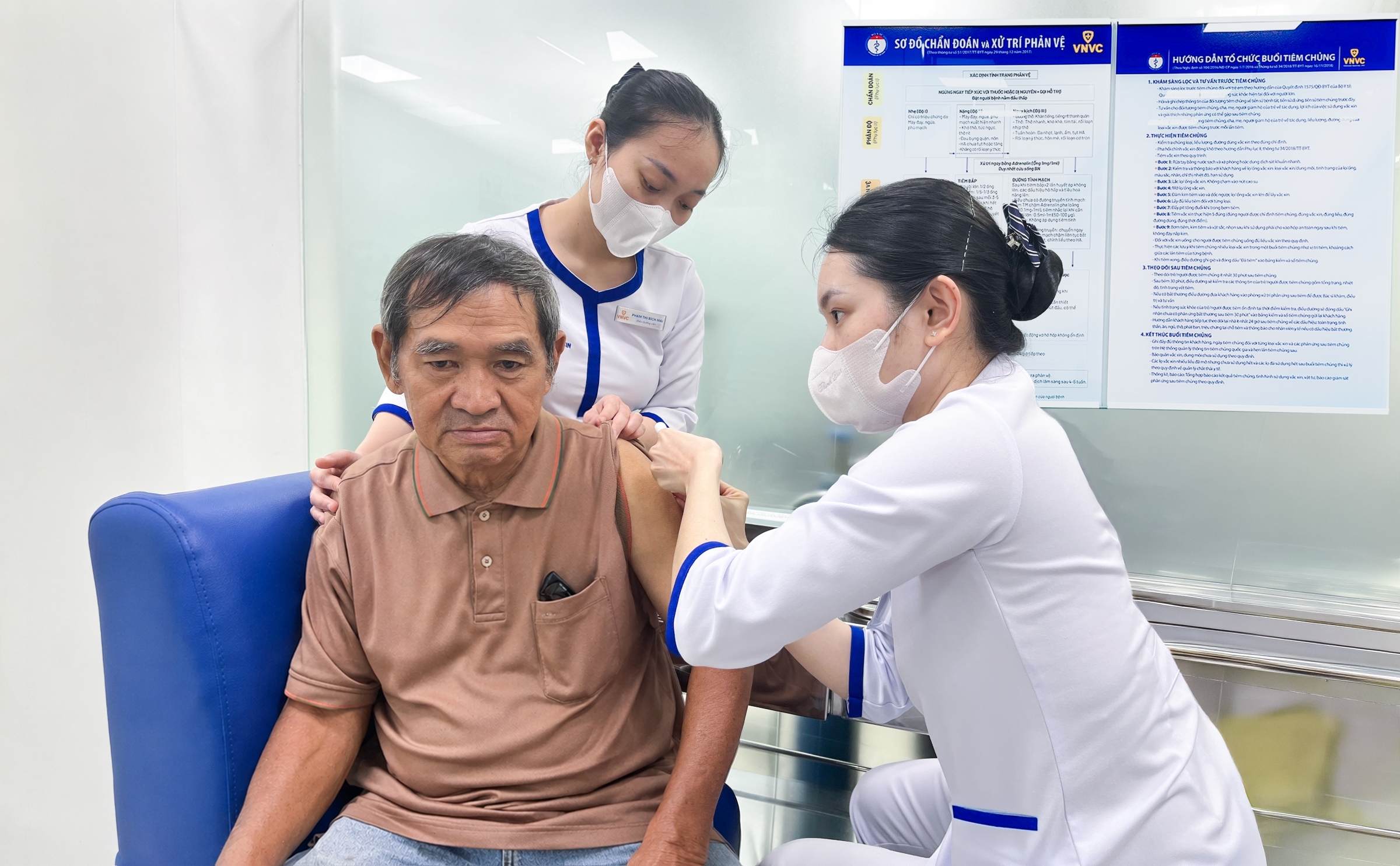 Vì sao vaccine dại cần tiêm lại từ đầu?