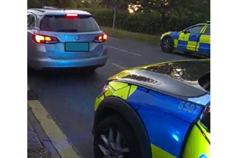 Three people arrested for drug offences after police act on instincts ...