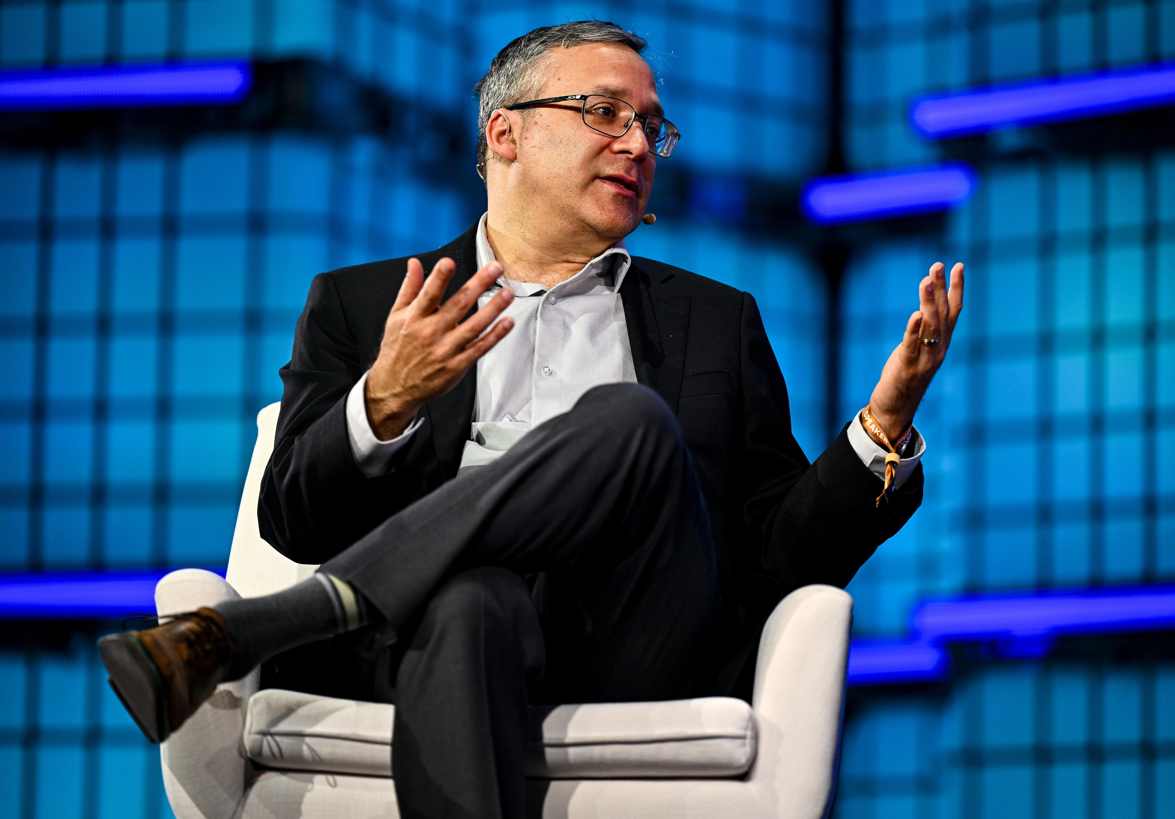 What smart people are saying about the sudden ban on foreign use of ...