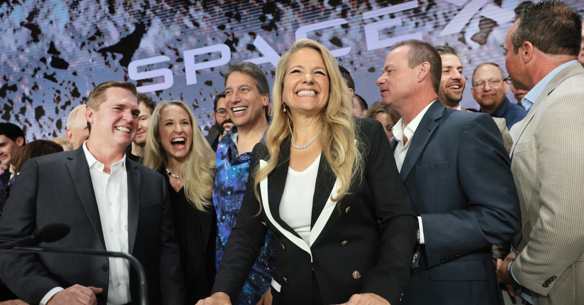 How Elon Musk's second-in-command Gwynne Shotwell helped turn SpaceX ...