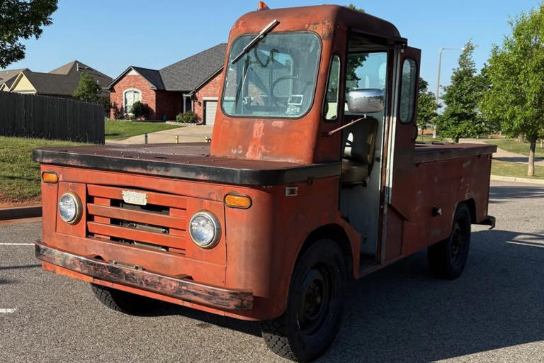 The most single cab truck ever was built to haul construction materials