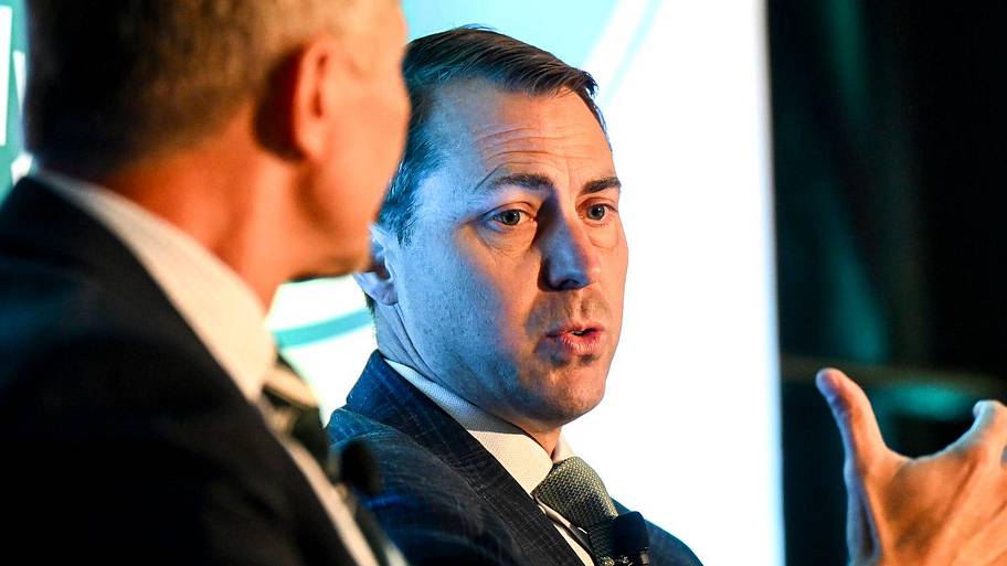 Exclusive: J Batt finalizing deal to leave Michigan State for Kentucky