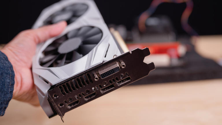 What does GPU sag mean? (And how to avoid it)
