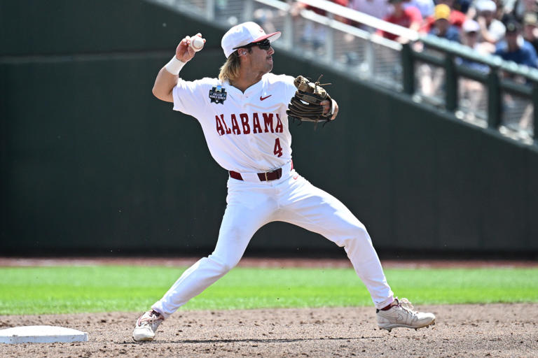 How to watch Alabama baseball vs Texas in College World