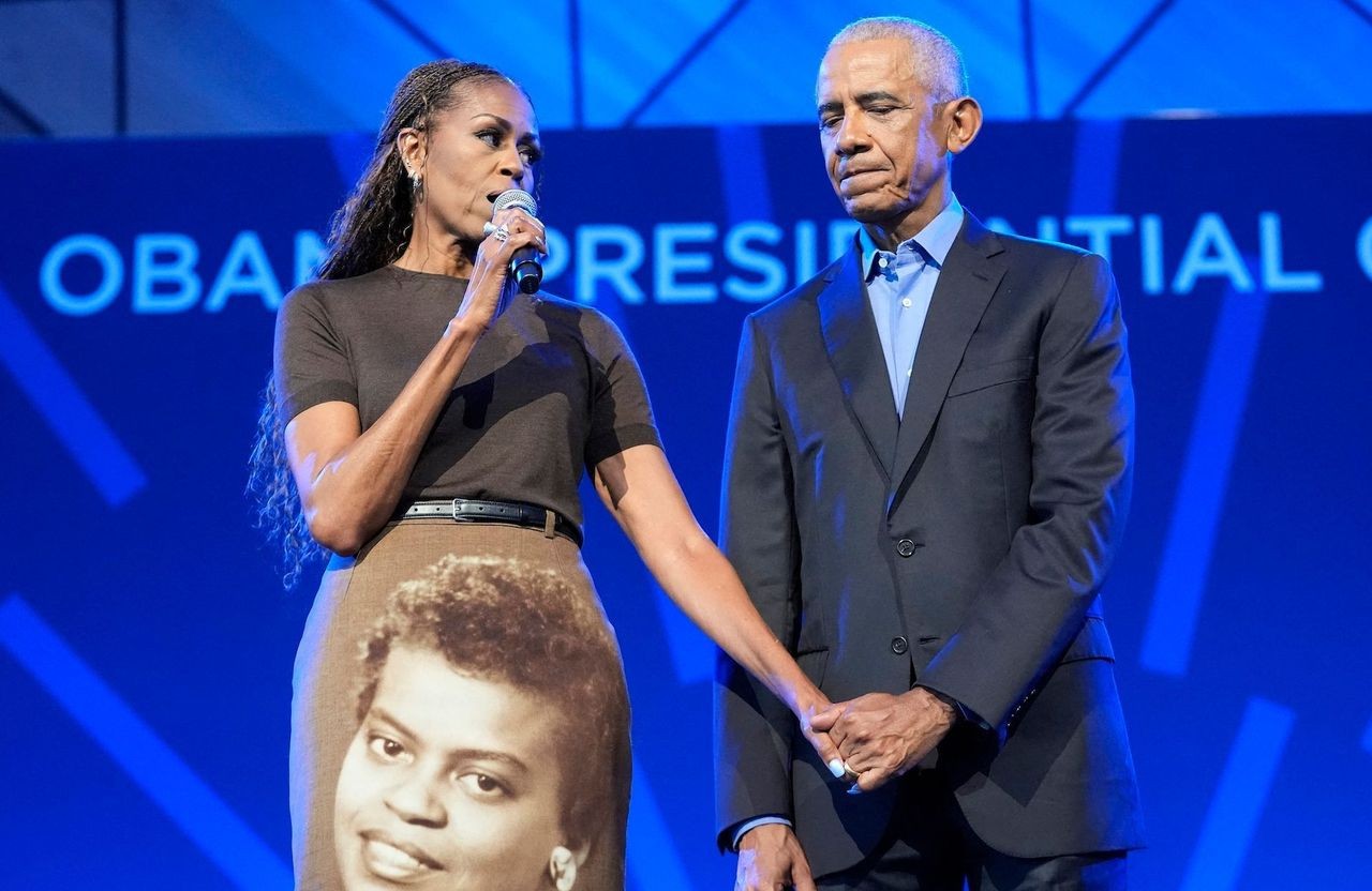 Michelle Obama rend hommage à sa mère avec une jupe sur mesure à son ...