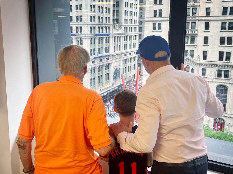 How a long-shot Facebook plea helped 3 generations see Knicks history