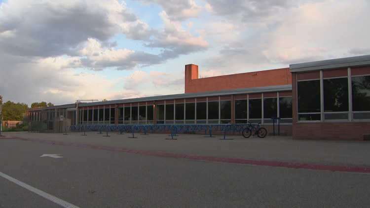 Poudre schools to release early twice in first week of school amid hot temperatures. Teachers, parents say it's needed