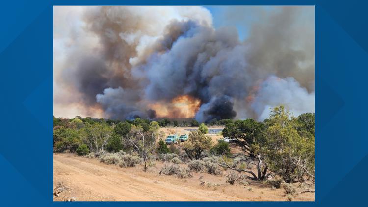 Wildfire burns more than 4,800 acres near Arizona-Utah border