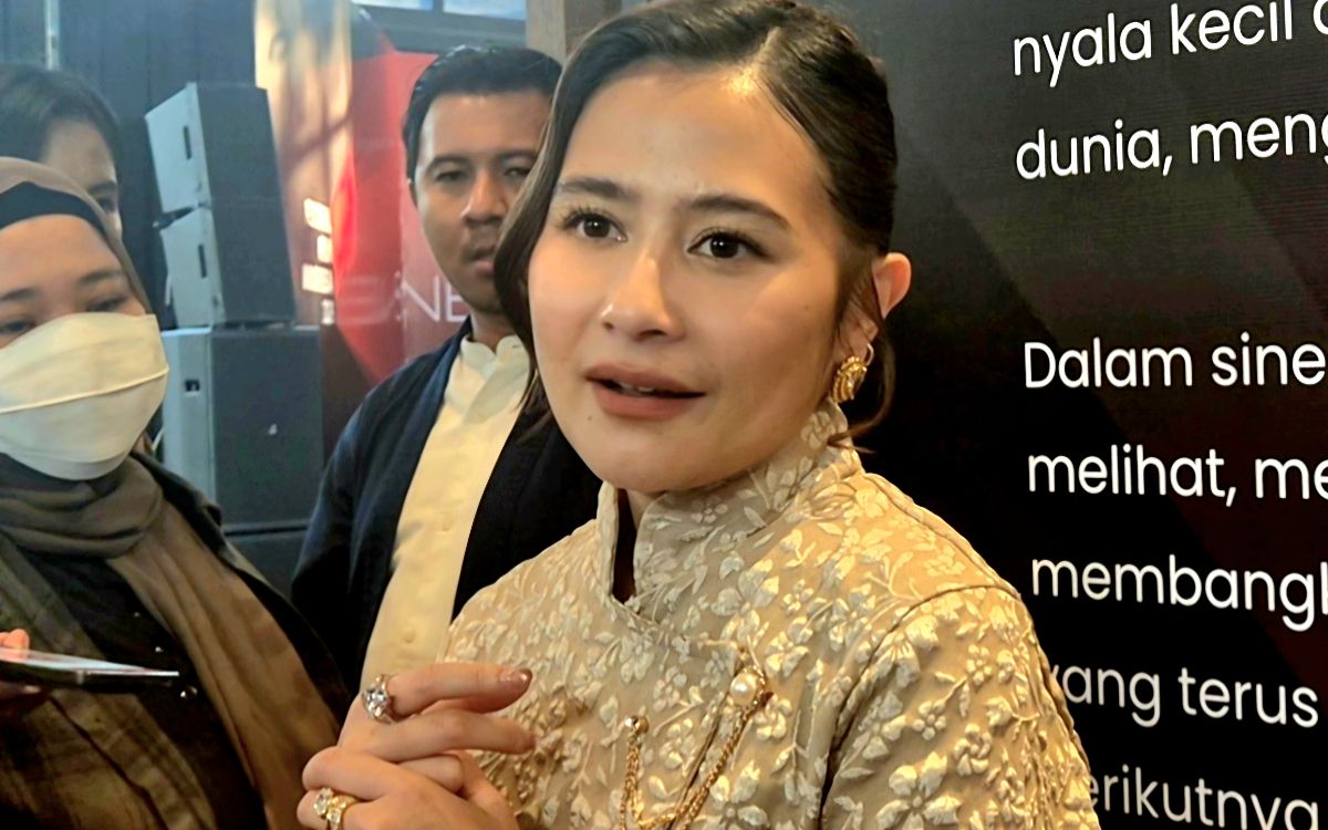Profil Prilly Latuconsina, Nominasi Selebriti Perempuan Menginspirasi 2026
