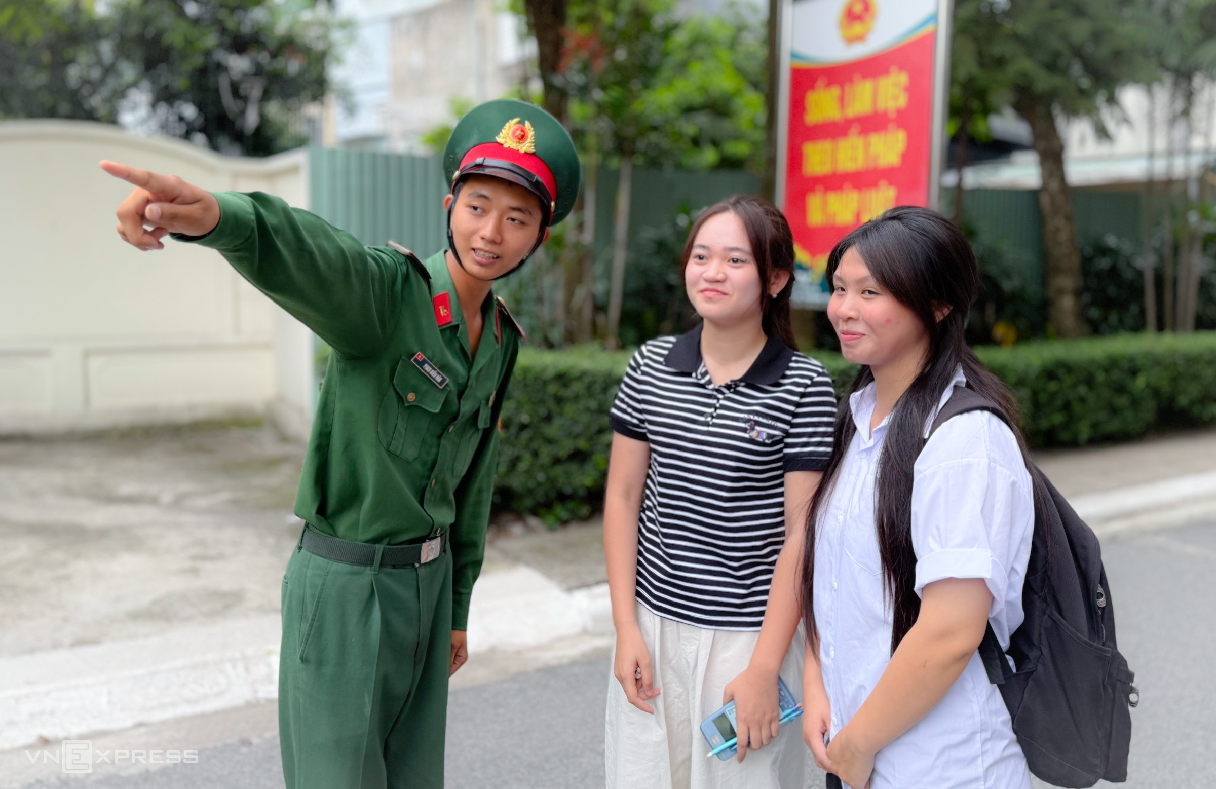 Gần 23.000 thí sinh dồn lực vào kỳ thi của Bộ Quốc phòng