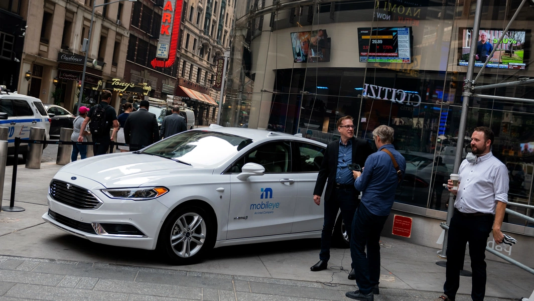 Mobileye's vertically integrated US robotaxi rollout