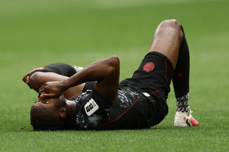 world-cup-debut-ends-in-broken-leg-for-canada-s-ismael-kone