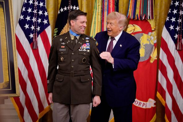 Donald Trump sparks fresh health concerns after 'struggling' with basic ...